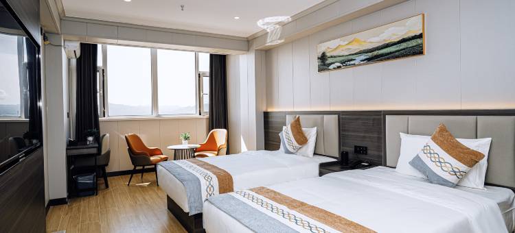 派酒店(张家口万全汽车站店)图片