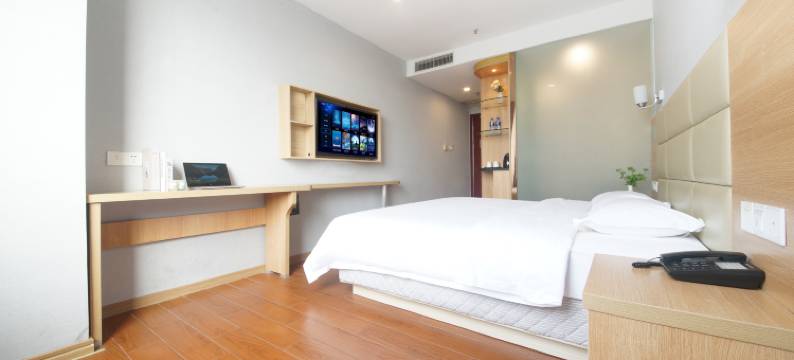 云厦酒店(广州白云东平地铁站店)图片