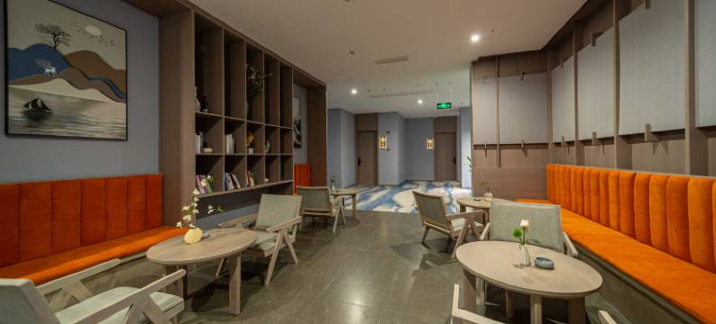 青岚酒店(张公桥美食街店)图片