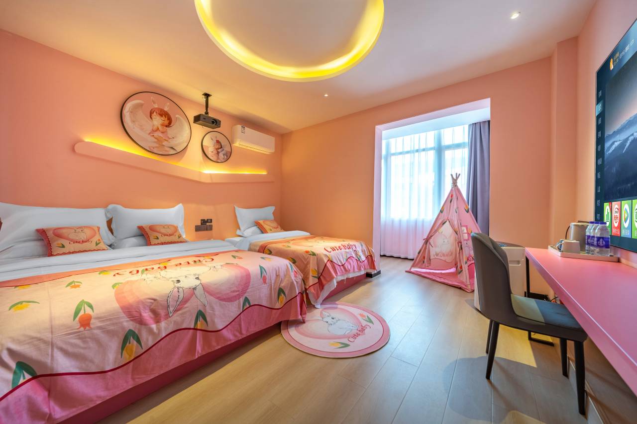 静泊容慢酒店(郑州二七广场丹尼斯大卫城店)