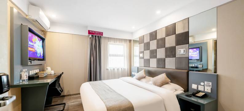 宿适精选酒店(曹杨路地铁站店)图片