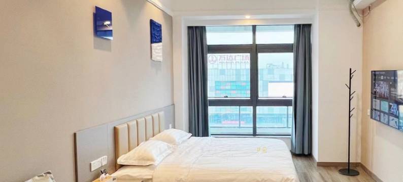 Hobo电竞公寓(衢州高铁站店)图片