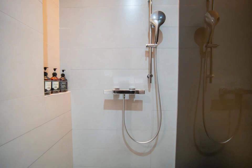 Boulton  Hotel Over view