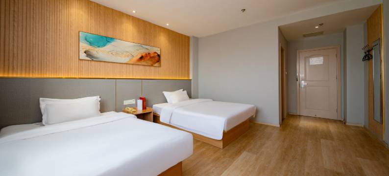 南城假日酒店(上海周浦万达广场康桥地铁站店)图片