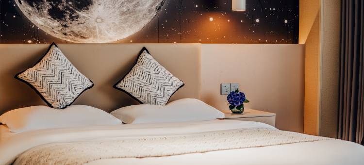 Dora·朵拉时光酒店(乐山张公桥美食街店)图片