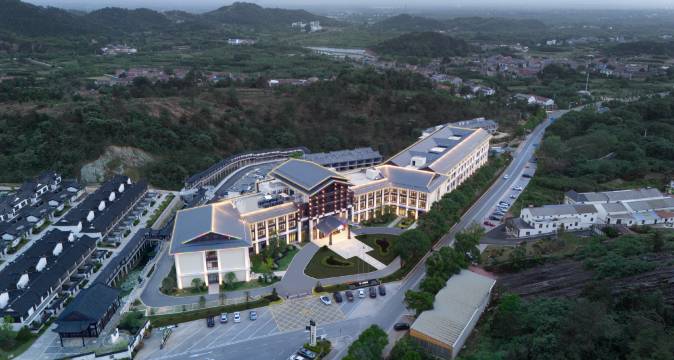 孝感孝昌双峰山云居酒店