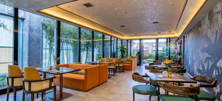 华融名仕酒店(宝鸡南站店)图片