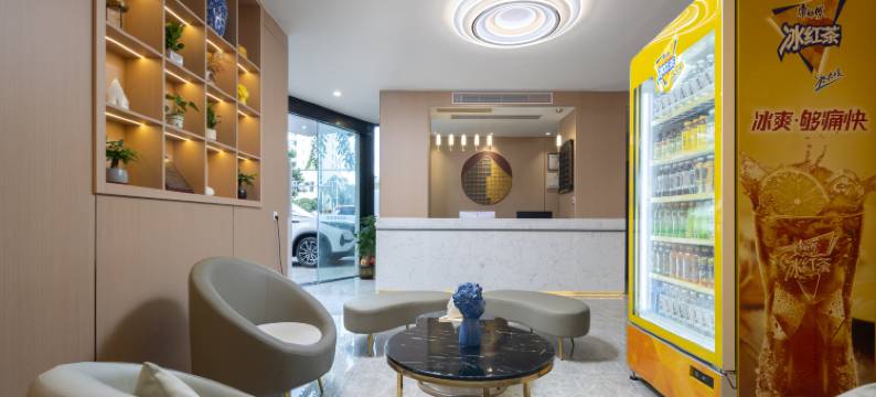 三亚勃翔海景酒店(三亚湾步行街人民医院店)图片