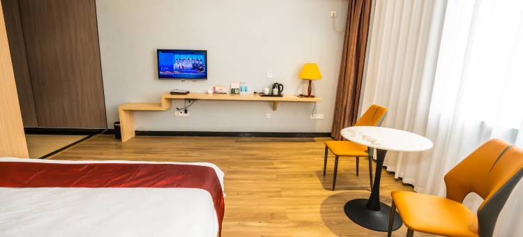 贵港荷曼酒店(职业教育中心店)图片