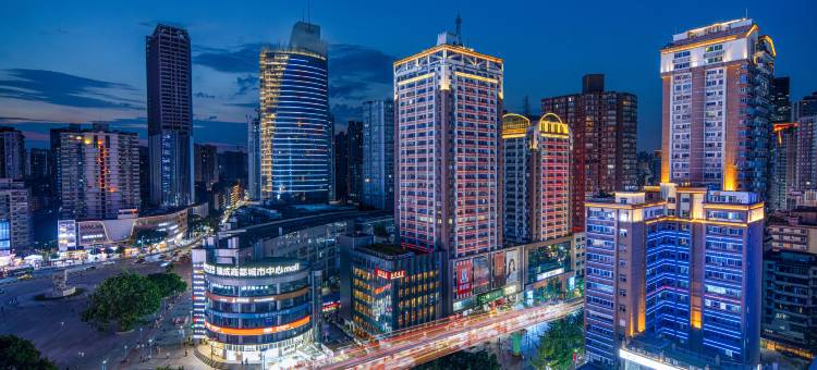 爱电竞酒店(重庆杨家坪步行街地铁站店)图片