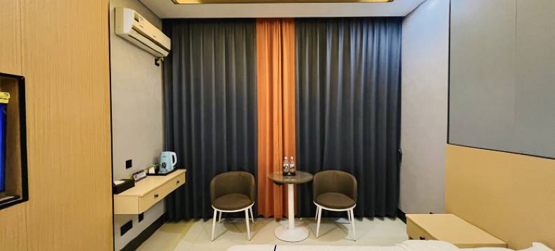 浦北鸿瑞商务酒店(张黄汽车站店)图片