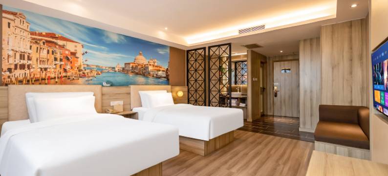 多糖酒店(南飞鸿乐荟中心三爻地铁站店)图片