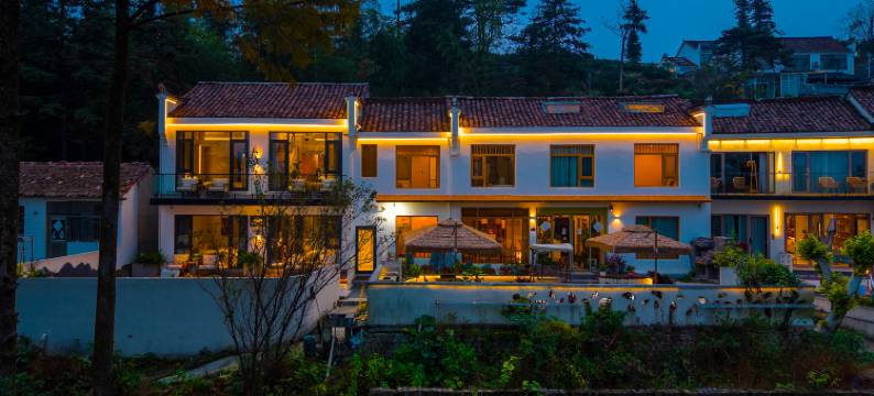 九华山虫二民宿(月身宝殿店)图片