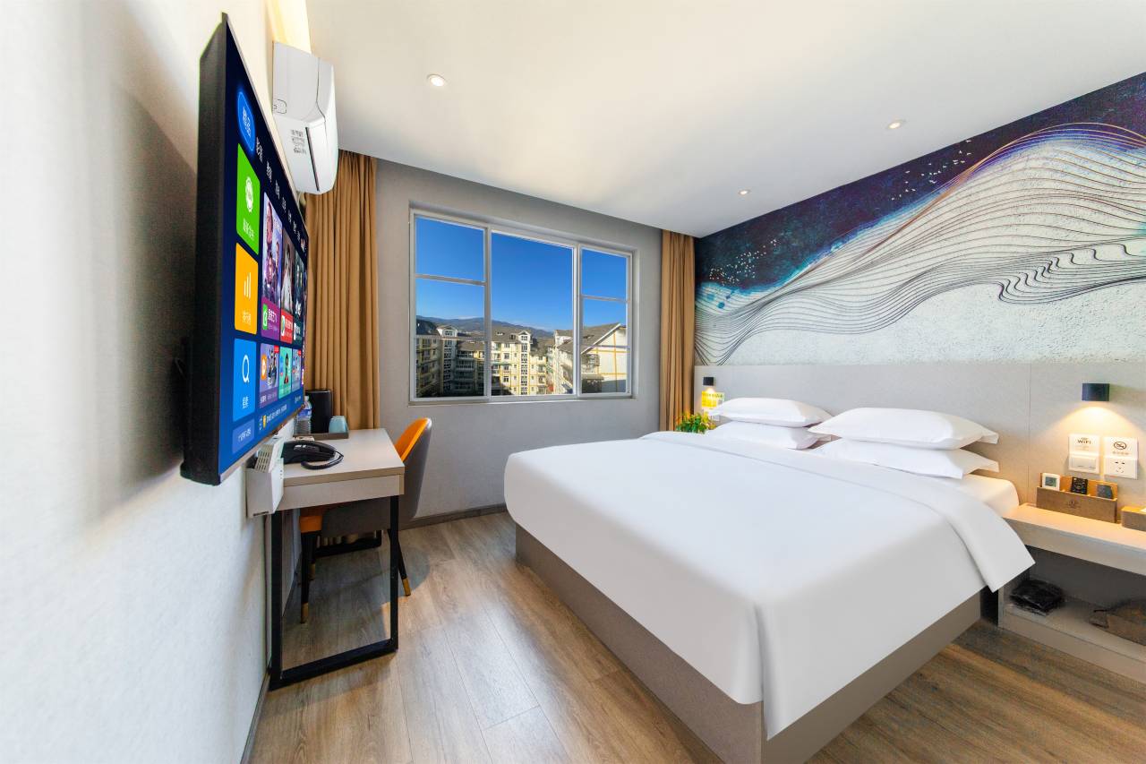 TRIPLE纯泊欢丽酒店(都江堰景区南桥店)图片