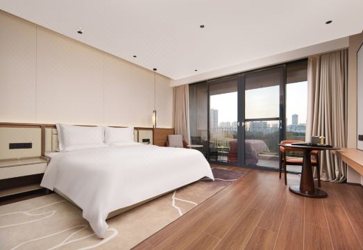 上文旅雷迪森颐墅酒店外景图