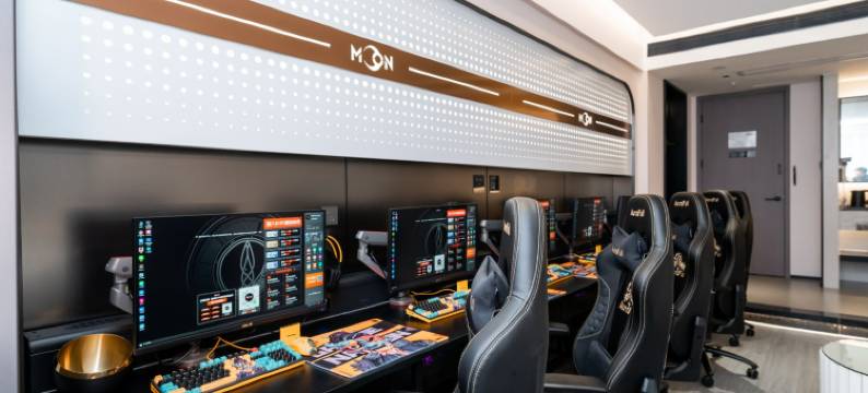 辉月高空电竞酒店(鄂州吾悦广场店)图片