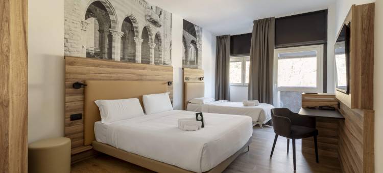 民宿酒店科摩巴拉德洛(B&B HOTEL Como Baradello)图片