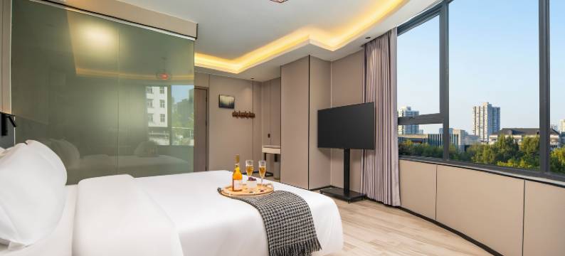 深圳雅好X酒店(龙岗富坪地铁站店)图片