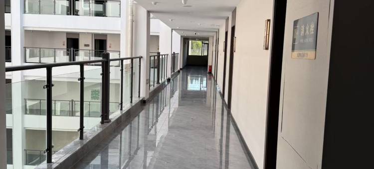 布耐德酒店图片