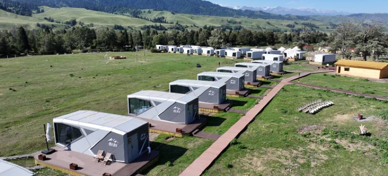 那拉提遇见星空野奢营地图片