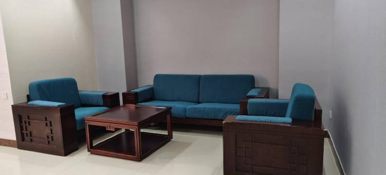 信宜育城酒店图片