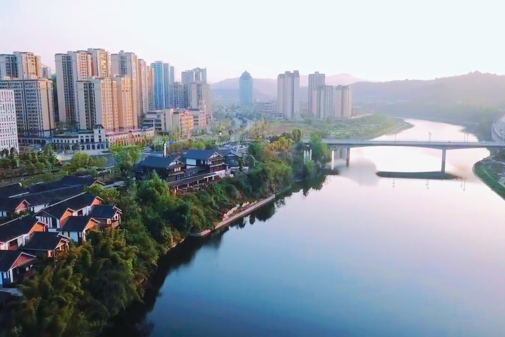 Blossom House Bazhong EnyangOver view