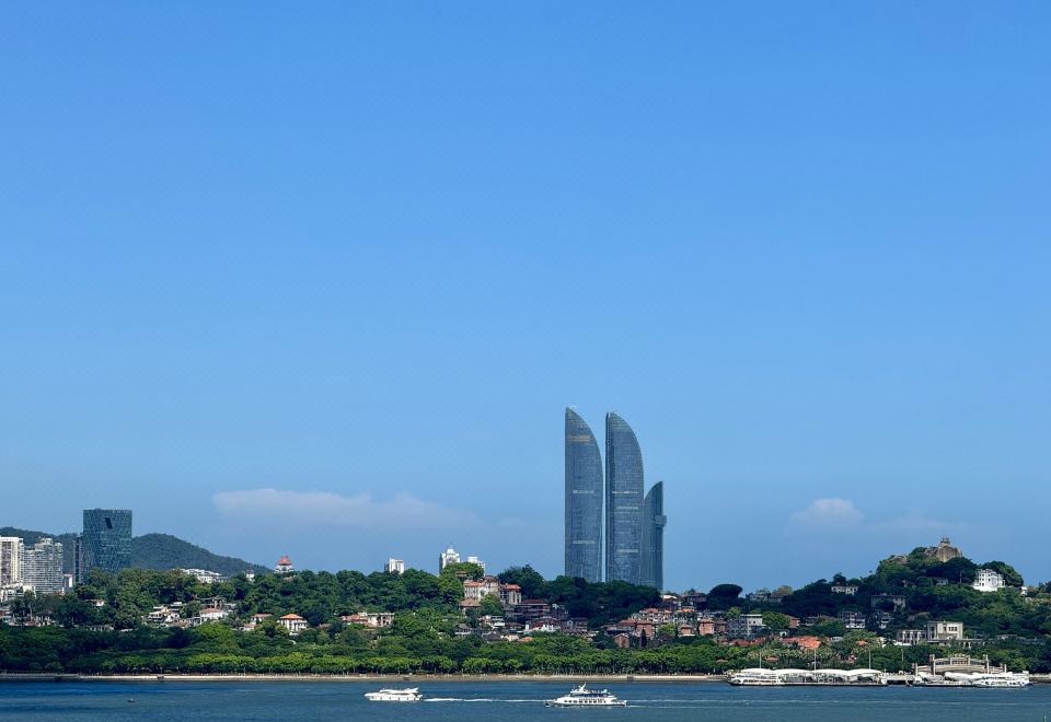 Wyndham Grand Xiamen Haicang Hotel Overview