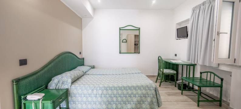 HOTIDAY 房间精选 - 切法卢马扎福尔诺(Hotiday Cefalu Mazzaforno)图片