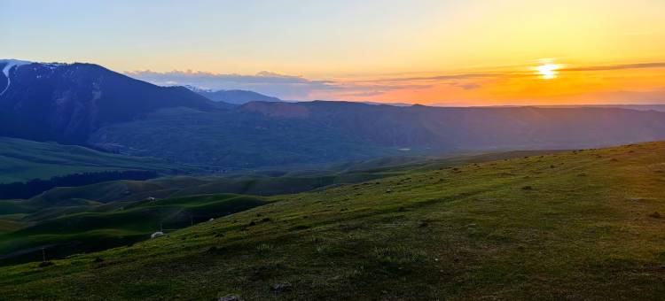 喀拉峻风情园毡房酒店图片