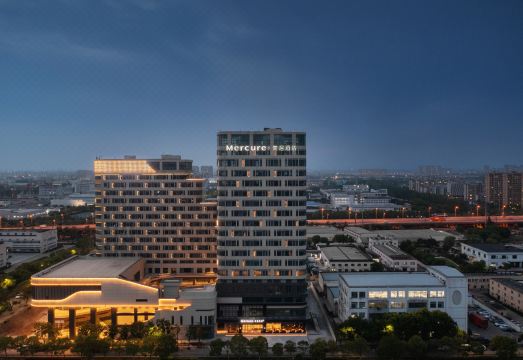 崑山北门路美居酒店外景图