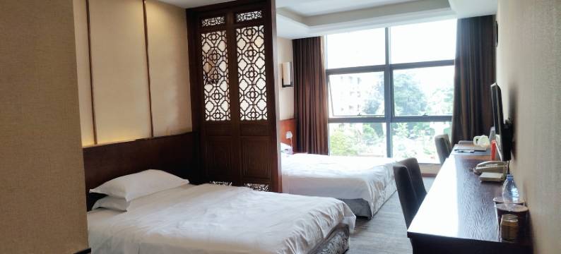 富顺幸福里四季酒店(时代广场店)图片