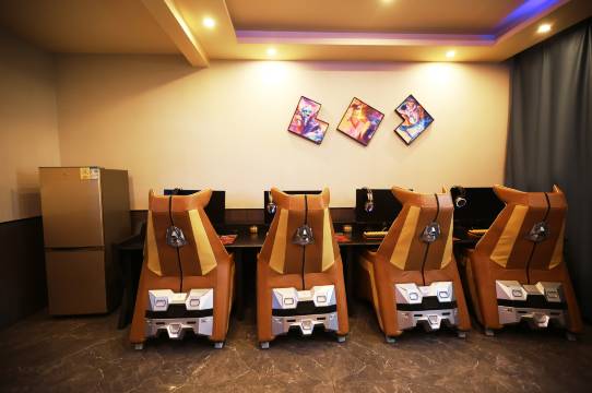 荣耀电竞酒店(西平步行街店)图片