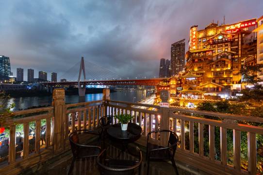 洪崖叠院酒店(重庆解放碑洪崖洞店)图片