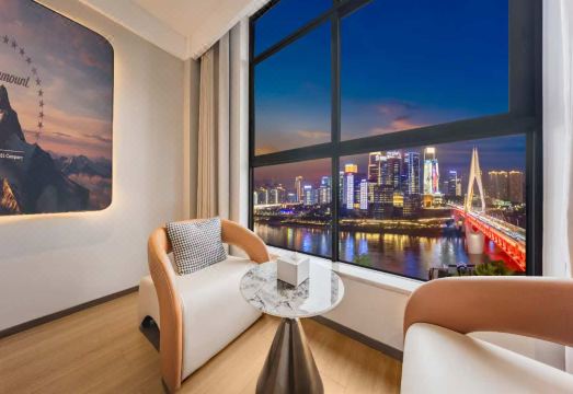 四时春江景酒店外景图