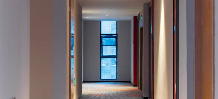 柏曼酒店(武汉汉口金融中心新华路店)图片