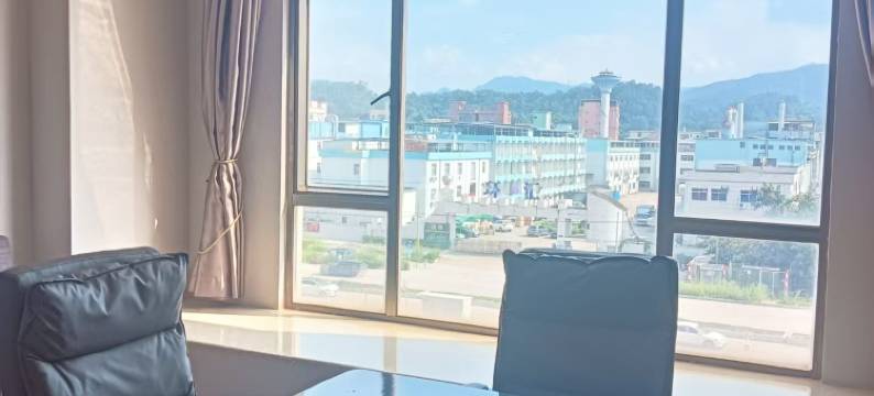 东莞侗兴花园酒店(谢岗曹乐综合市场店)图片