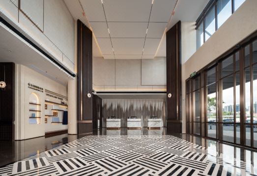 Atour Hotel Shenzhen Pingshan High speed Railway Station Hotel Overview