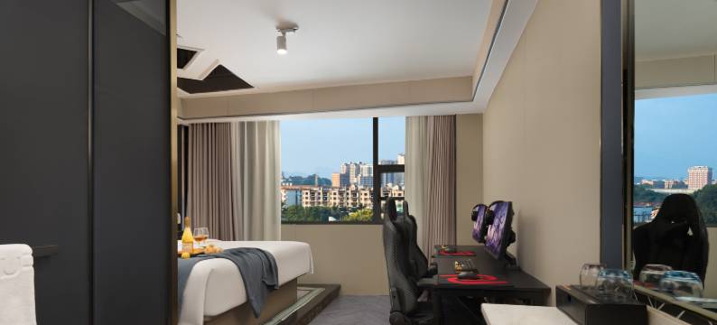 欢洋电竞酒店(长沙省博物馆湘雅医院地铁站店)图片