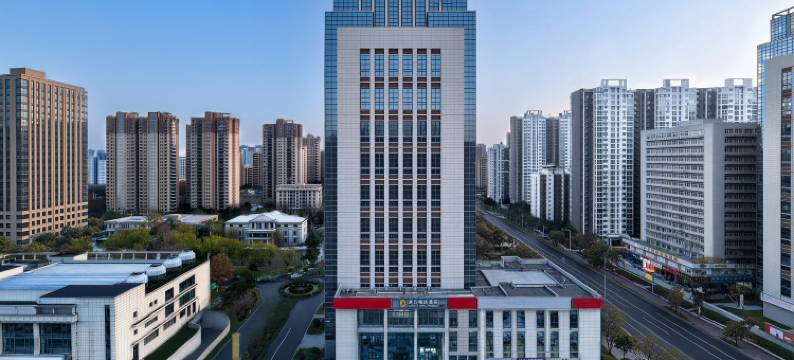 速8精选酒店(安阳高铁东站站前广场迎宾公园店)图片