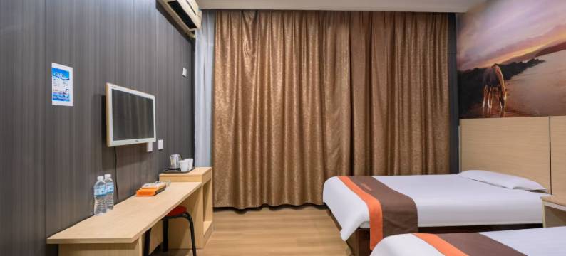 骏怡连锁酒店(泰安老街爱琴海购物广场店)图片