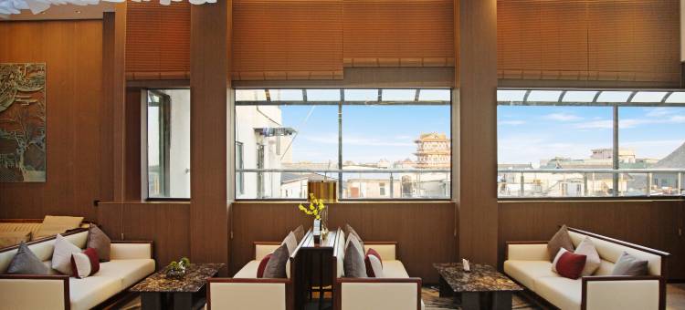 耐芙酒店(鼓楼广场清明上河园店)图片