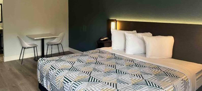 加州纳雄耐尔城6号汽车旅馆(Motel 6 National City, CA)图片