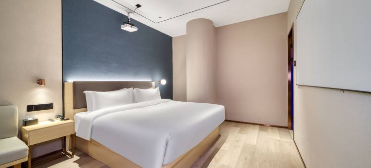 艺龙安悦酒店(上海浦东大道歇浦路地铁站店)图片