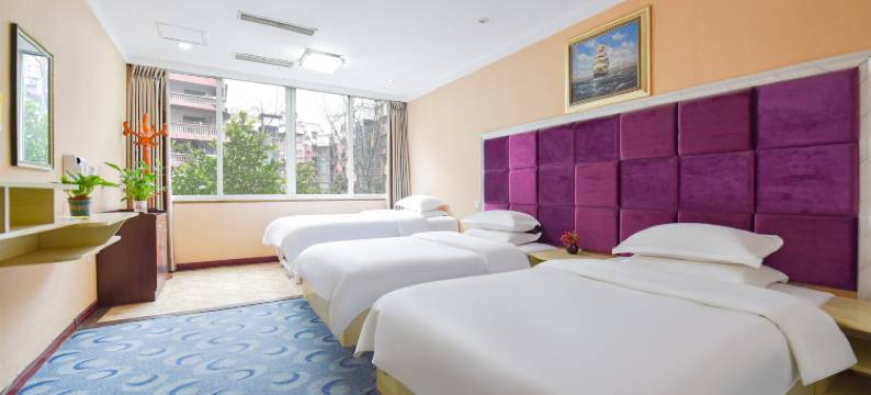 重庆滨洲商务酒店(滨洲花园店)图片