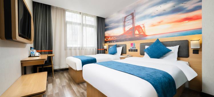 布丁严选酒店(西安钟鼓楼回民街店)图片