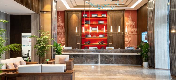 南昌宾呈国际酒店(青山湖万达广场店)图片