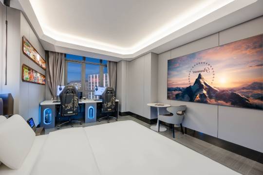 和光·ALIENSPACE外星人电竞酒店(贵阳火车北站国际会展中心店)图片