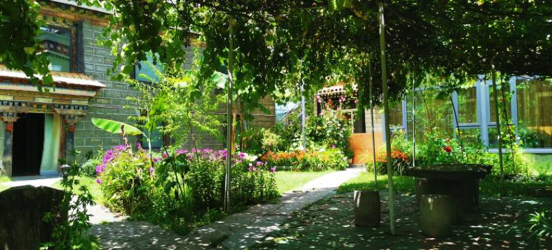 林芝归园田居精品客栈图片