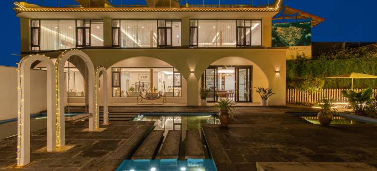 花筑·宿野温泉全景客栈(腾冲和顺古镇店)图片