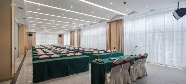 速8精选酒店(成都红光西华大学店)图片